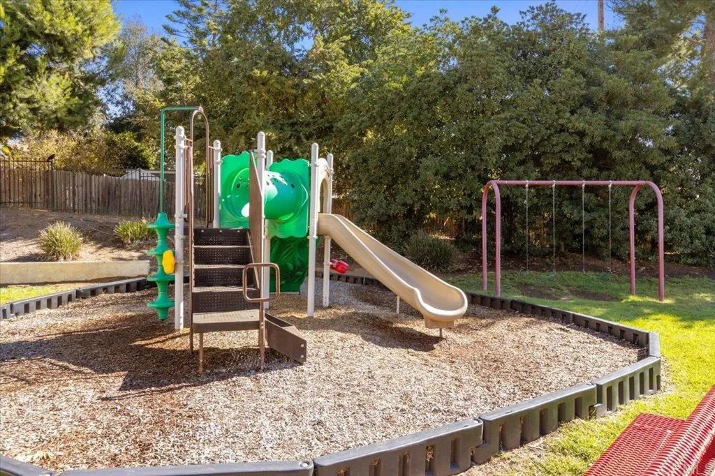 https://cdn.realtyfeed.com/cdn/127/306582841/4b7c54d9e5666357cb7257abeaab4408.webp