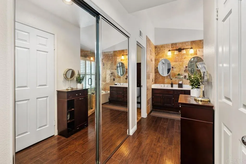 https://cdn.realtyfeed.com/cdn/127/306582862/7dd15336efa831dd7f285c7659c544ad.webp