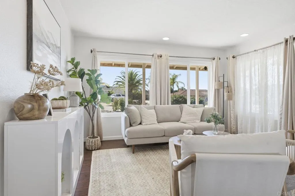 https://cdn.realtyfeed.com/cdn/127/306582880/1d467e5f5087592e2804d3d641a9fb17.webp