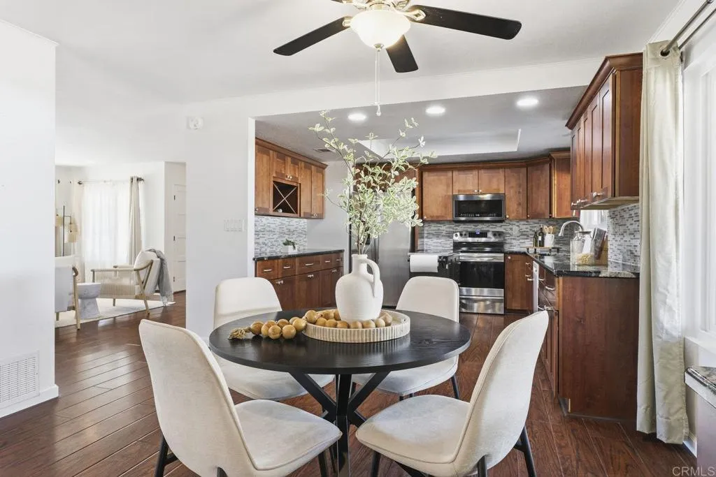 https://cdn.realtyfeed.com/cdn/127/306582880/bd28d842a62dd748c5c532cb0c0ba240.webp
