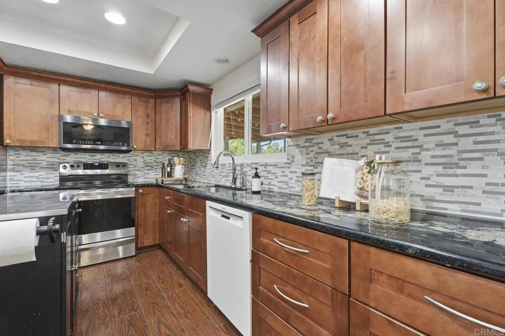 https://cdn.realtyfeed.com/cdn/127/306582880/c8351d7053f39529967bdef4f97275d2.webp