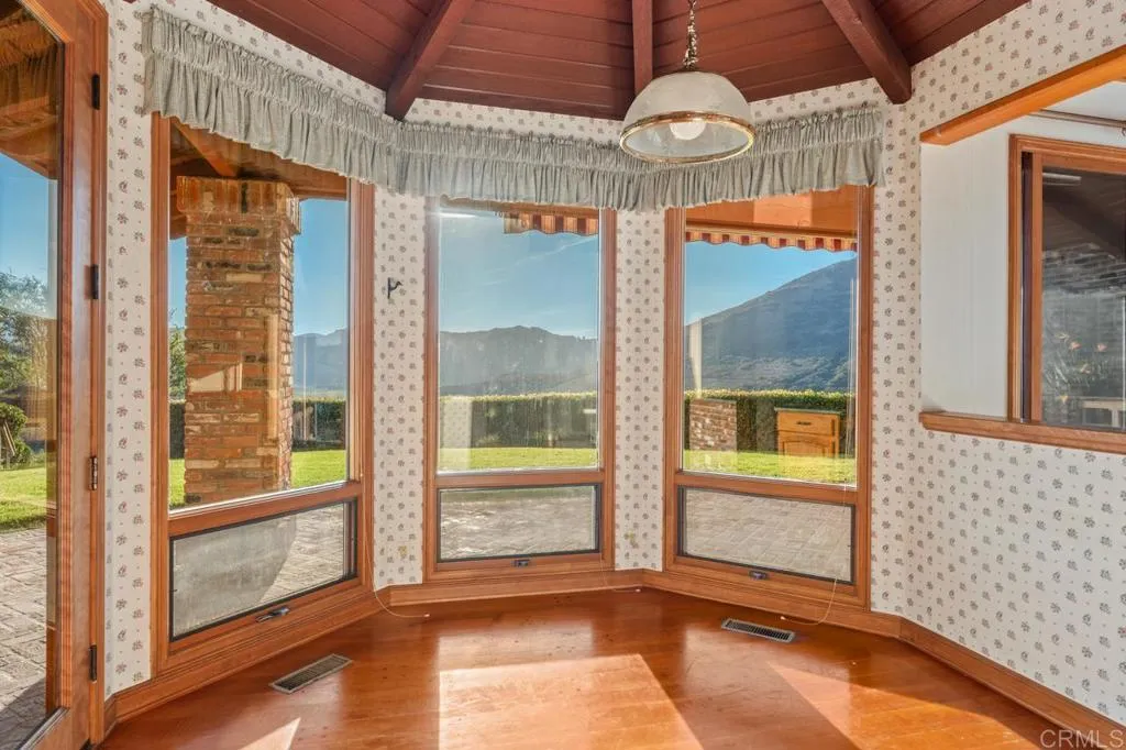 https://cdn.realtyfeed.com/cdn/127/306582890/af33051117a88900ed419a39ab6f0e0a.webp