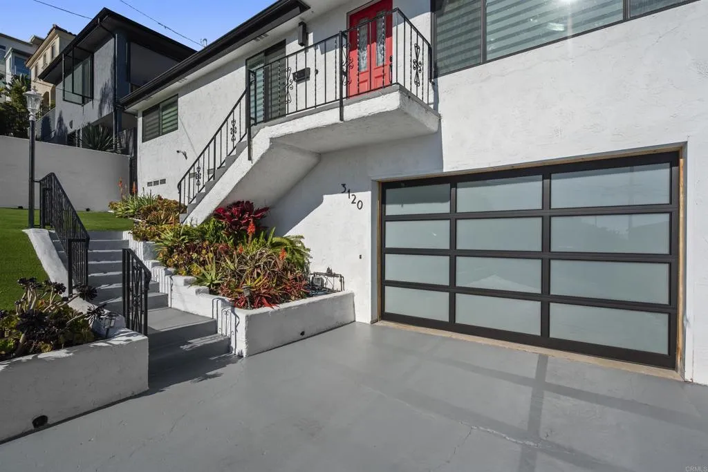 https://cdn.realtyfeed.com/cdn/127/306582951/29742115581a90e7275be7ce6614b29b.webp