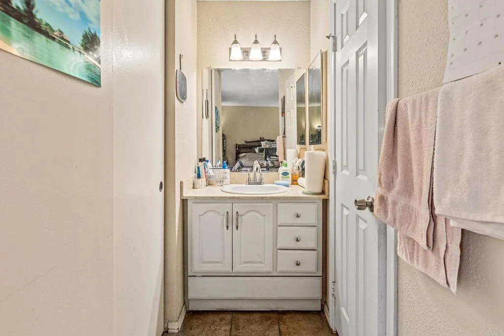 https://cdn.realtyfeed.com/cdn/127/306582967/e68cfc4b52a54b19f1d80cc580250487.webp