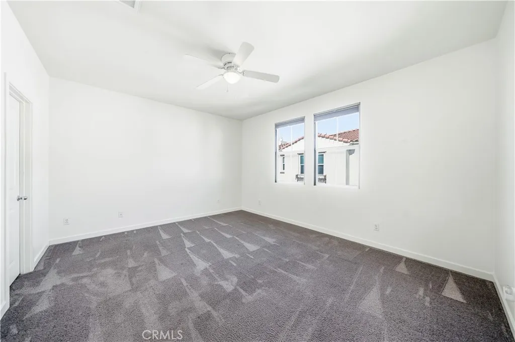 https://cdn.realtyfeed.com/cdn/127/306582992/72de957a9b84a0ae72c38fbd40789e63.webp