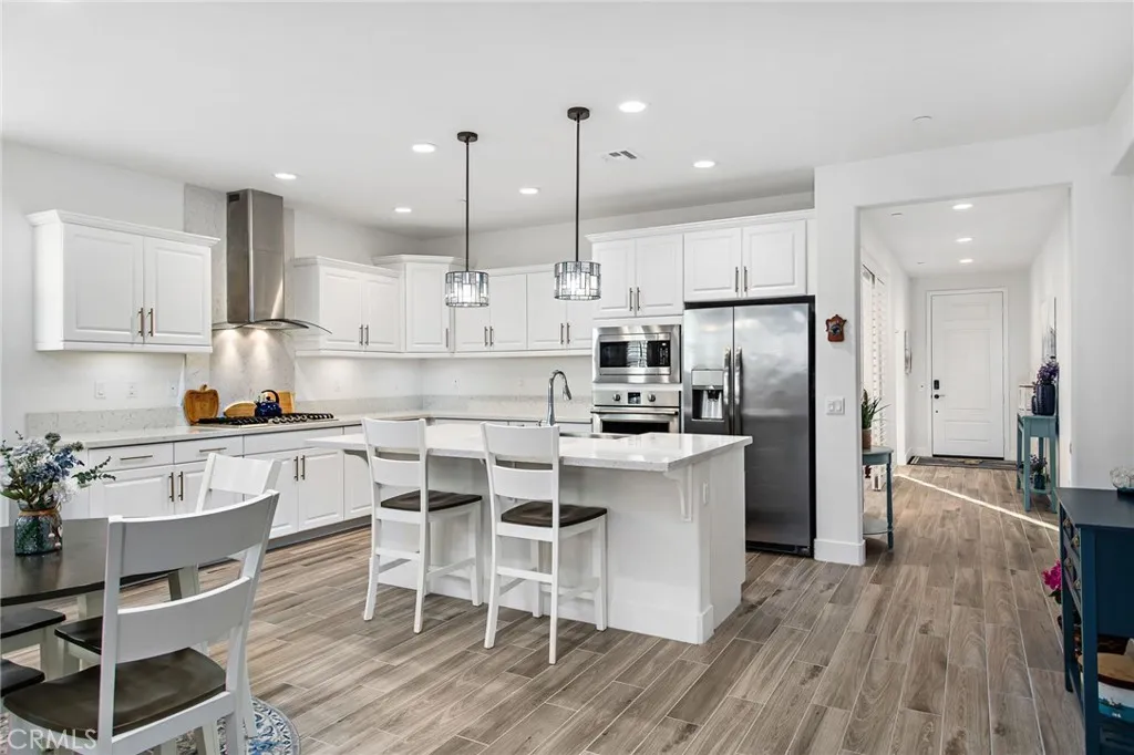 https://cdn.realtyfeed.com/cdn/127/306583246/31f137b08de4759b76724b481015398e.webp