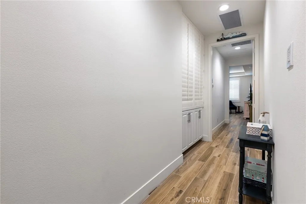 https://cdn.realtyfeed.com/cdn/127/306583246/bdbaed489969903253b4c70652721a3a.webp