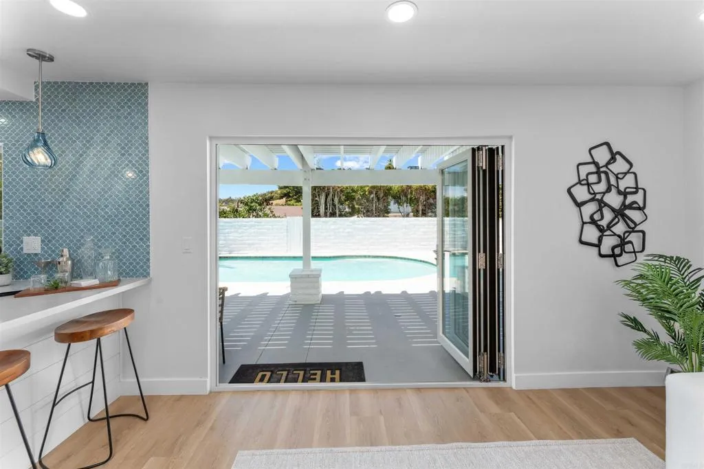 https://cdn.realtyfeed.com/cdn/127/306583255/964b9dac91da56a6705c4f5c9474cf84.webp