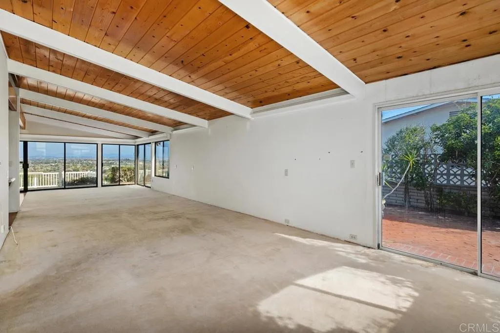 https://cdn.realtyfeed.com/cdn/127/306583259/1a80863952c53d30083918d788872f42.webp