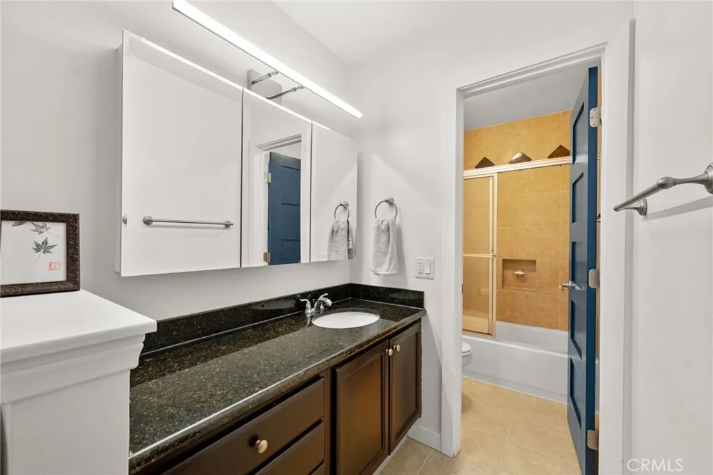 Photo #27: SW25255127 Listing: Photo #27