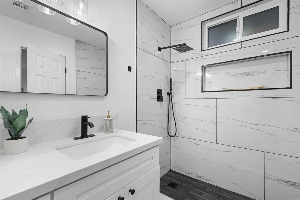 https://cdn.realtyfeed.com/cdn/127/306583330/7052300024b01708d1226cc16fb38fc6.webp
