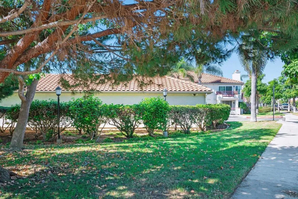 https://cdn.realtyfeed.com/cdn/127/306583384/43f5c4baeec8a7f6269c4d3c335f349d.webp