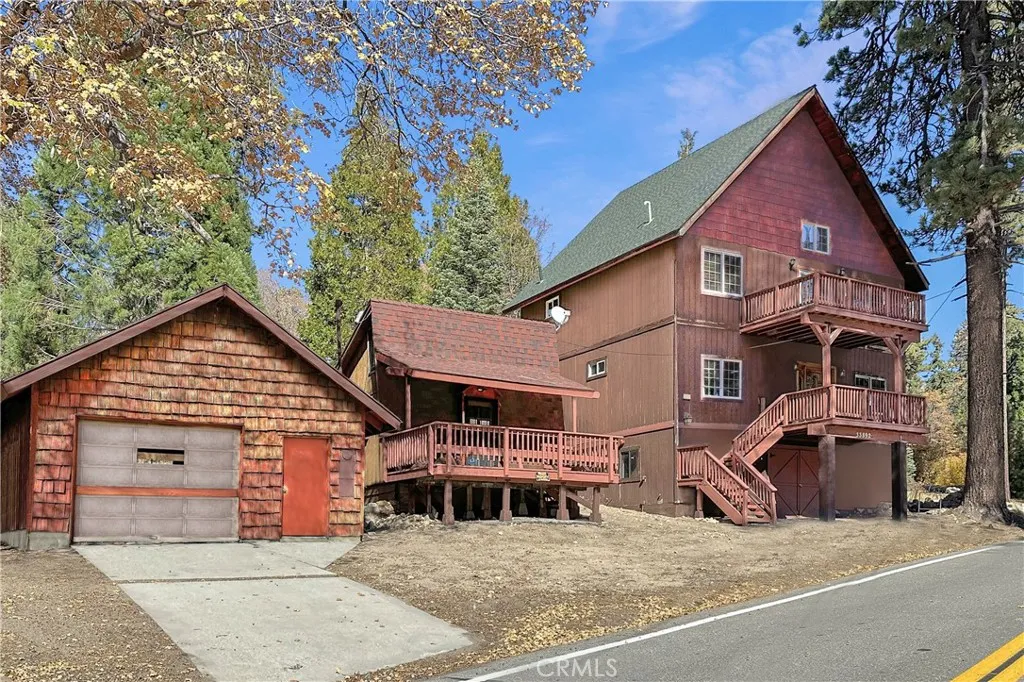 33892 Green Valley Lake Road, Green Valley Lake, CA 92341