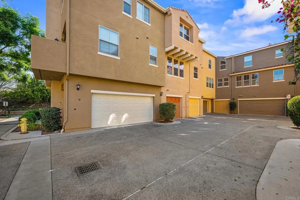 https://cdn.realtyfeed.com/cdn/127/306583647/044b500492c02f539f9698e6f18d3b81.webp