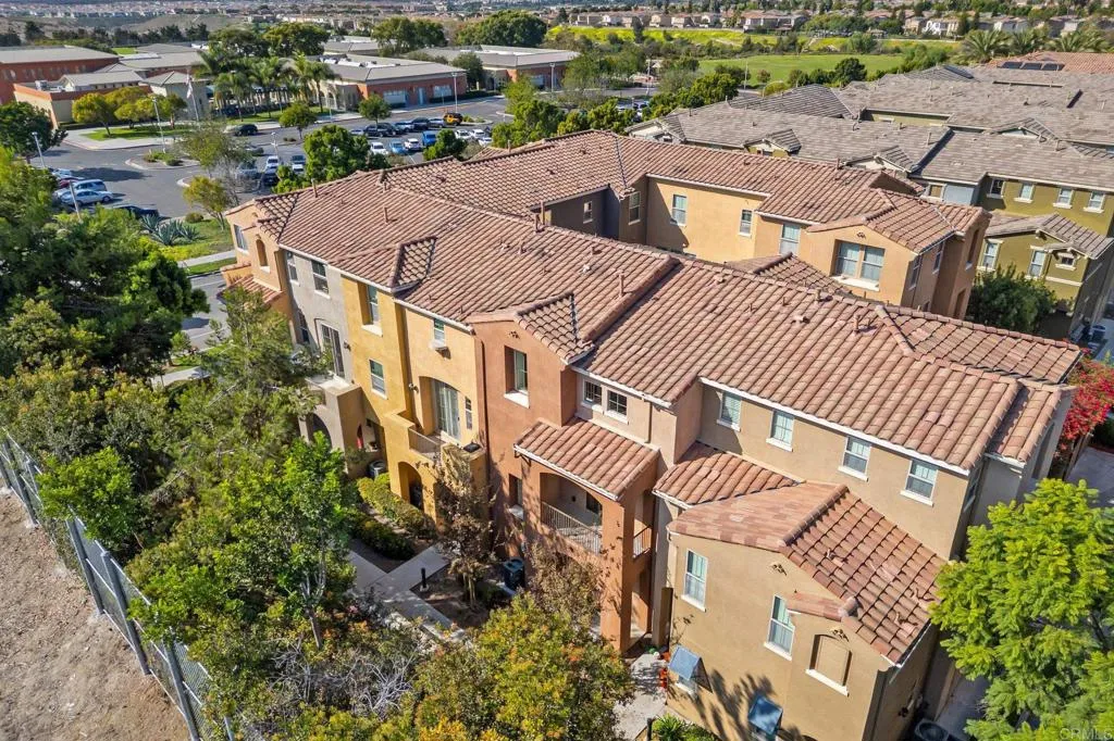 https://cdn.realtyfeed.com/cdn/127/306583647/a899d5d411a8c5dc93fe44e6a7762c14.webp