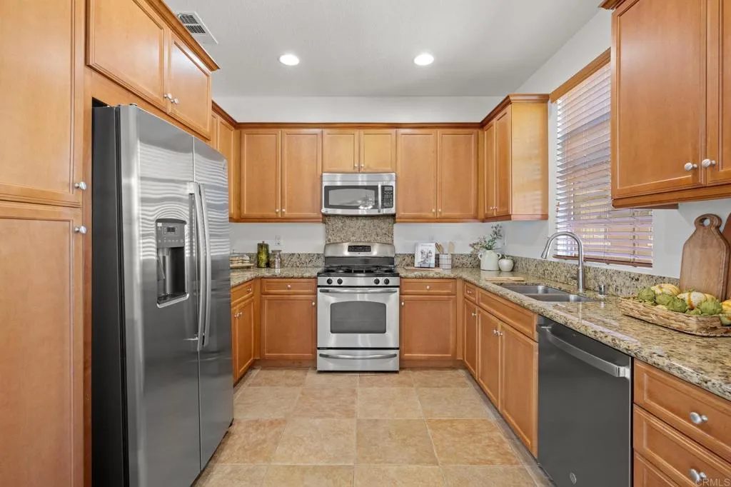 https://cdn.realtyfeed.com/cdn/127/306583647/f16ece5a403426b9a2625c9b49b702a3.webp
