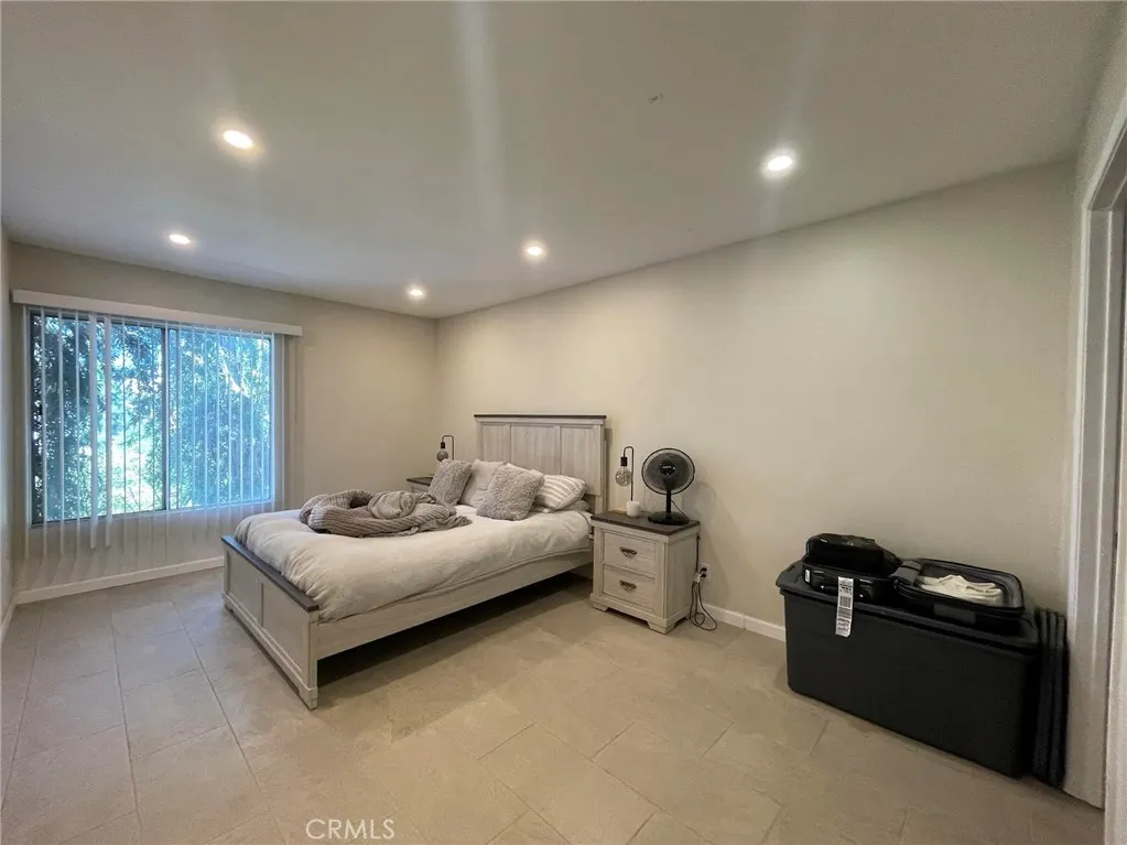5700 Etiwanda Avenue UNIT 240, Los Angeles, CA, 91356