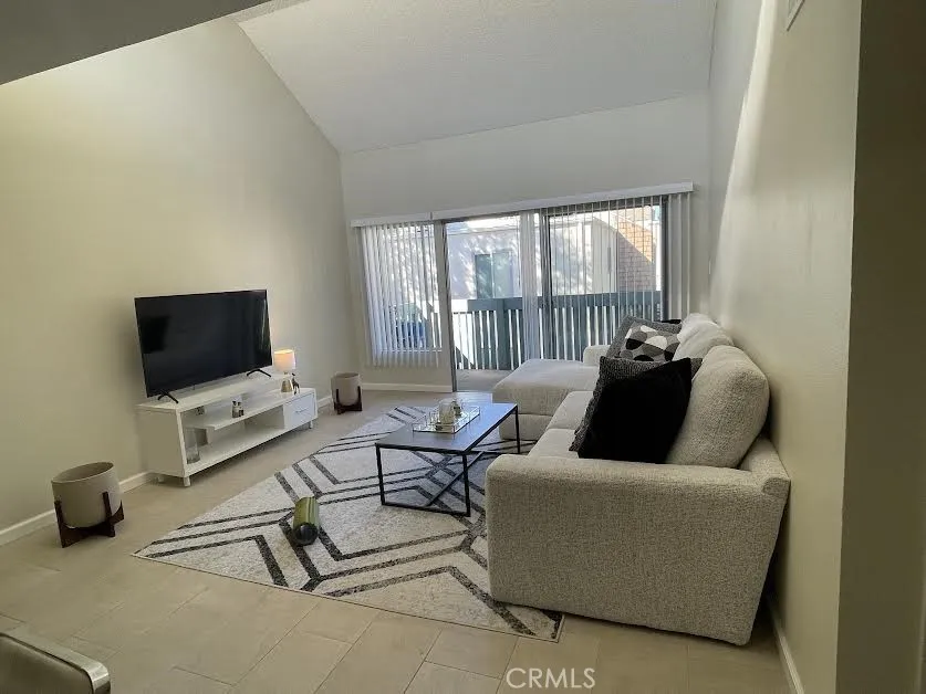 5700 Etiwanda Avenue UNIT 240, Los Angeles, CA, 91356