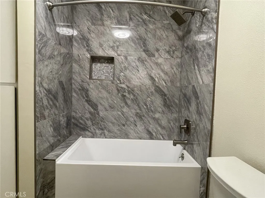 5700 Etiwanda Avenue UNIT 240, Los Angeles, CA, 91356