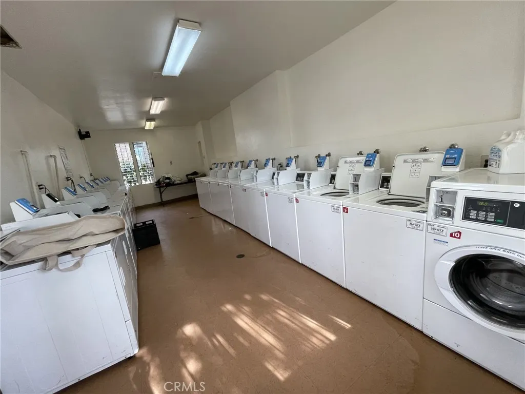 5700 Etiwanda Avenue UNIT 240, Los Angeles, CA, 91356