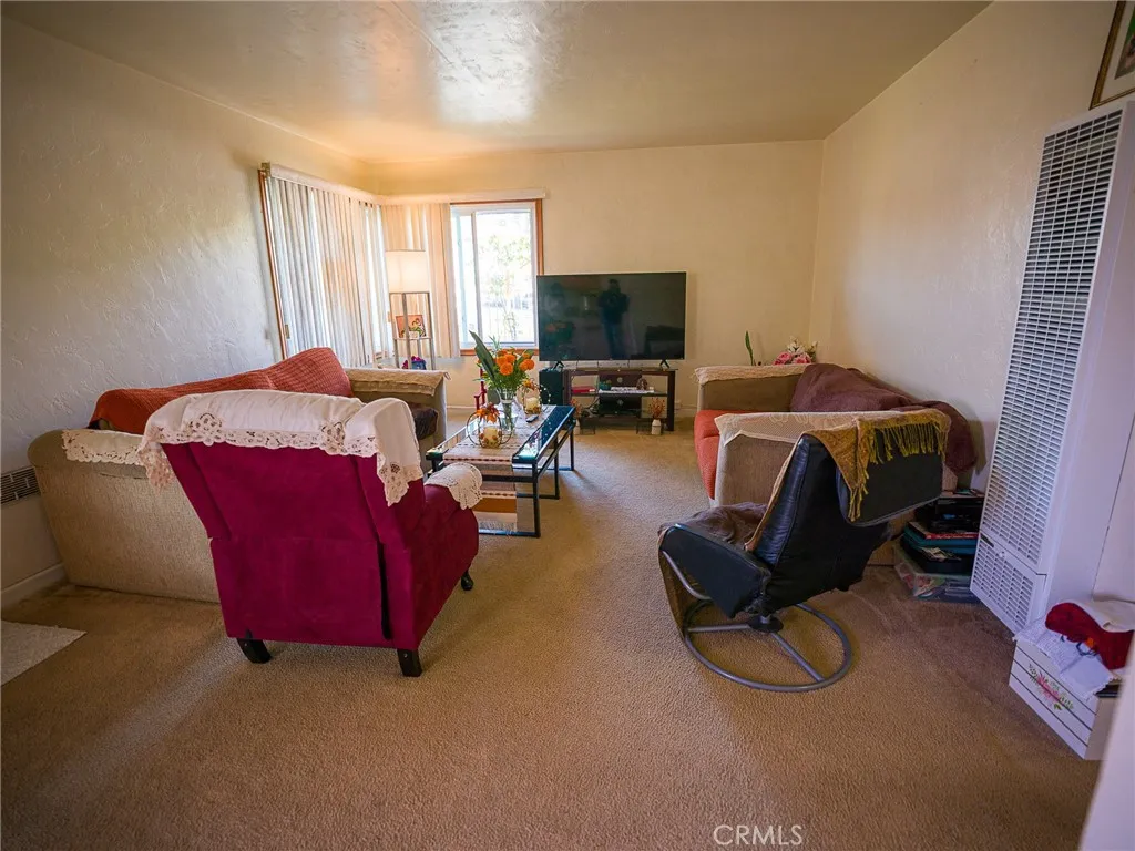 https://cdn.realtyfeed.com/cdn/127/306583768/30f4c1a2851f28442cf745a9c04135ac.webp