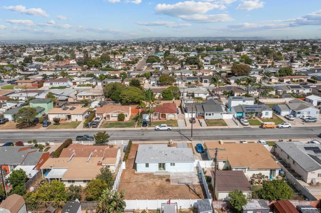 https://cdn.realtyfeed.com/cdn/127/306583858/7e52e3745ca559205f2a1674d94958fb.webp