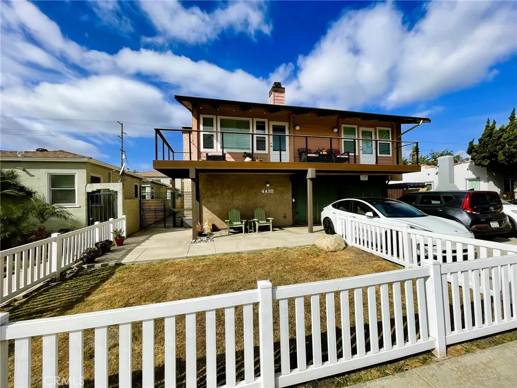 https://cdn.realtyfeed.com/cdn/127/306583864/7f4b4b06f9a0c9f74d25303ef0d12888.webp