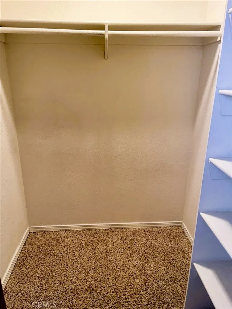 https://cdn.realtyfeed.com/cdn/127/306583864/8d3199438a1c679dc9d65d425821a8e9.webp