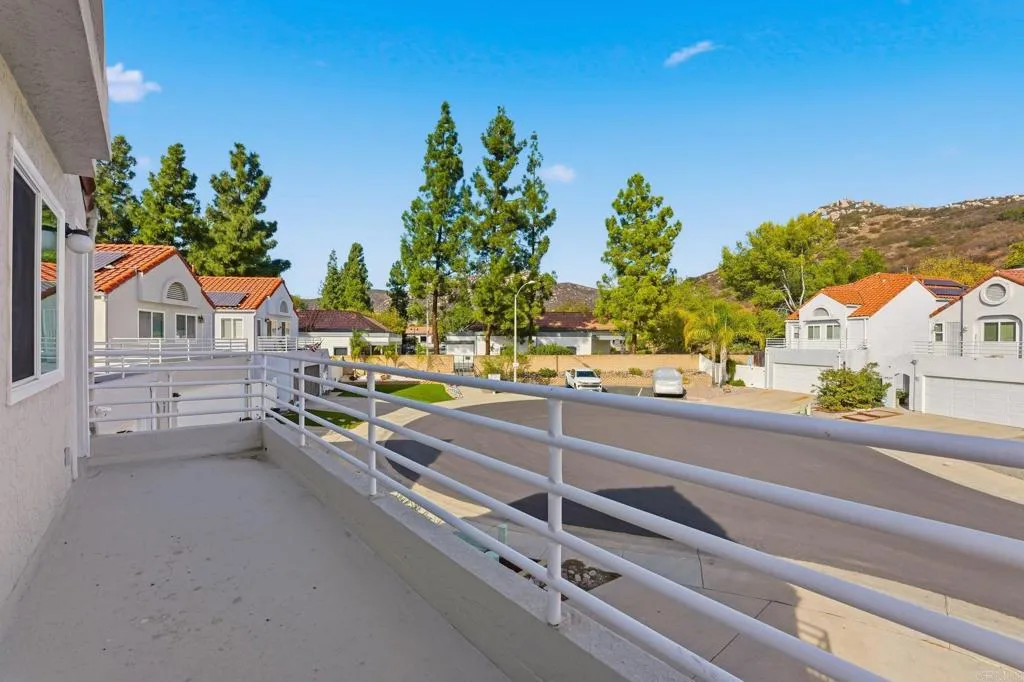 https://cdn.realtyfeed.com/cdn/127/306583922/753c05783280102f24229bfb1a71673e.webp