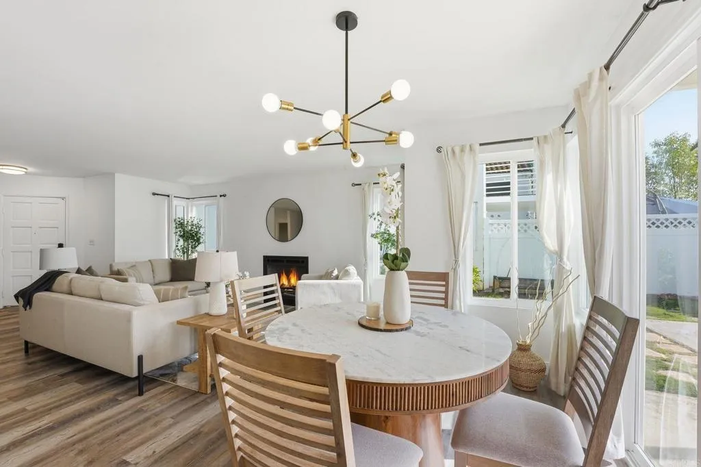 https://cdn.realtyfeed.com/cdn/127/306583922/841a243fae7f581c89d4f0e37c0ec945.webp