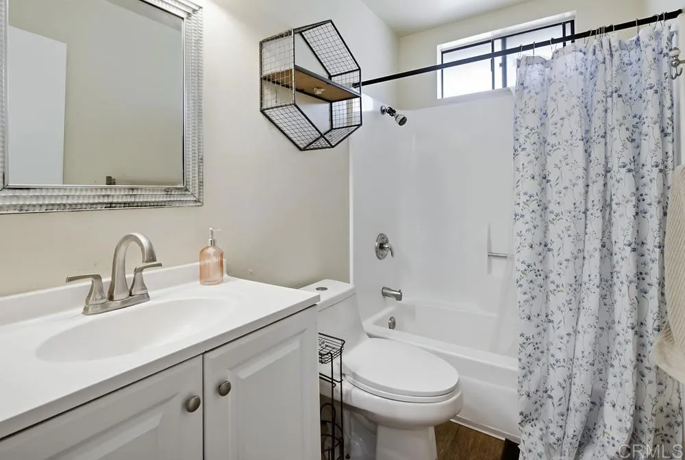 https://cdn.realtyfeed.com/cdn/127/306583996/810d17ed0c2194a4b8b7ac3098be8376.webp