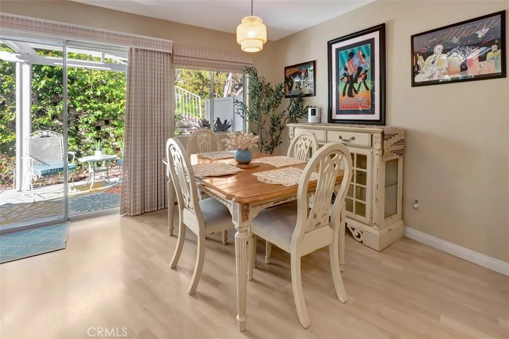 102 Santa Rosa Court, Laguna Beach, CA 92651 - Photo 5 of 22, Laguna Beach, CA