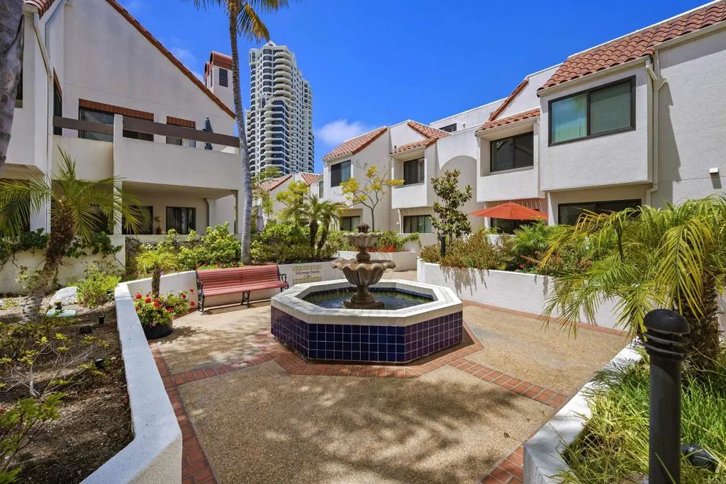 https://cdn.realtyfeed.com/cdn/127/306584134/0c89cb919feec6bb7c15a4b4fed523f3.webp