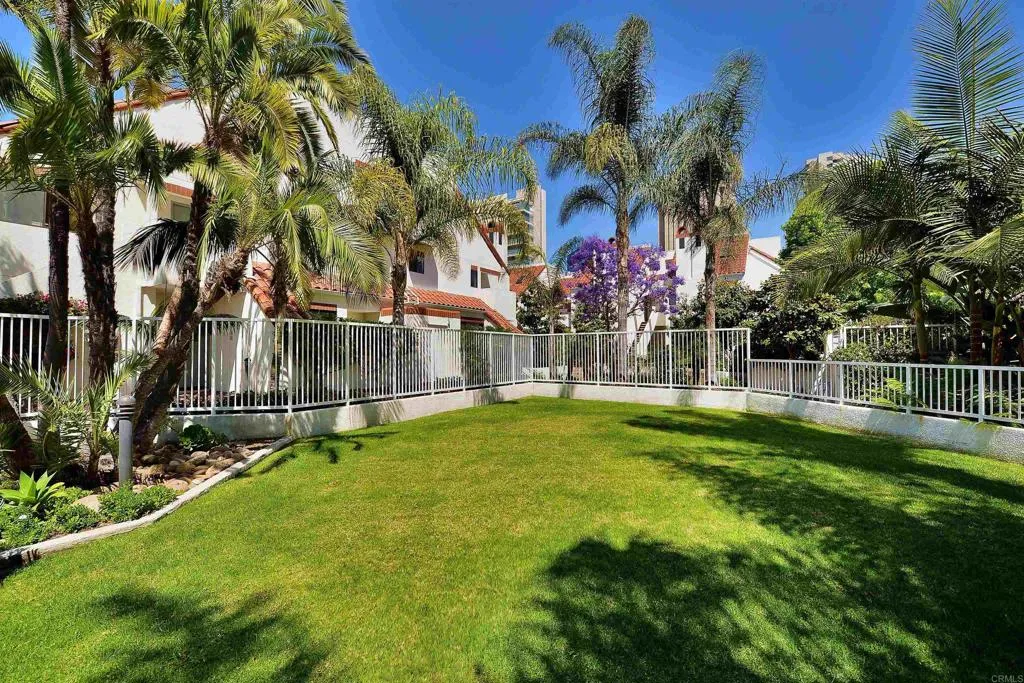 https://cdn.realtyfeed.com/cdn/127/306584134/60de55eb2c6eab5c79c766ae84ba465d.webp