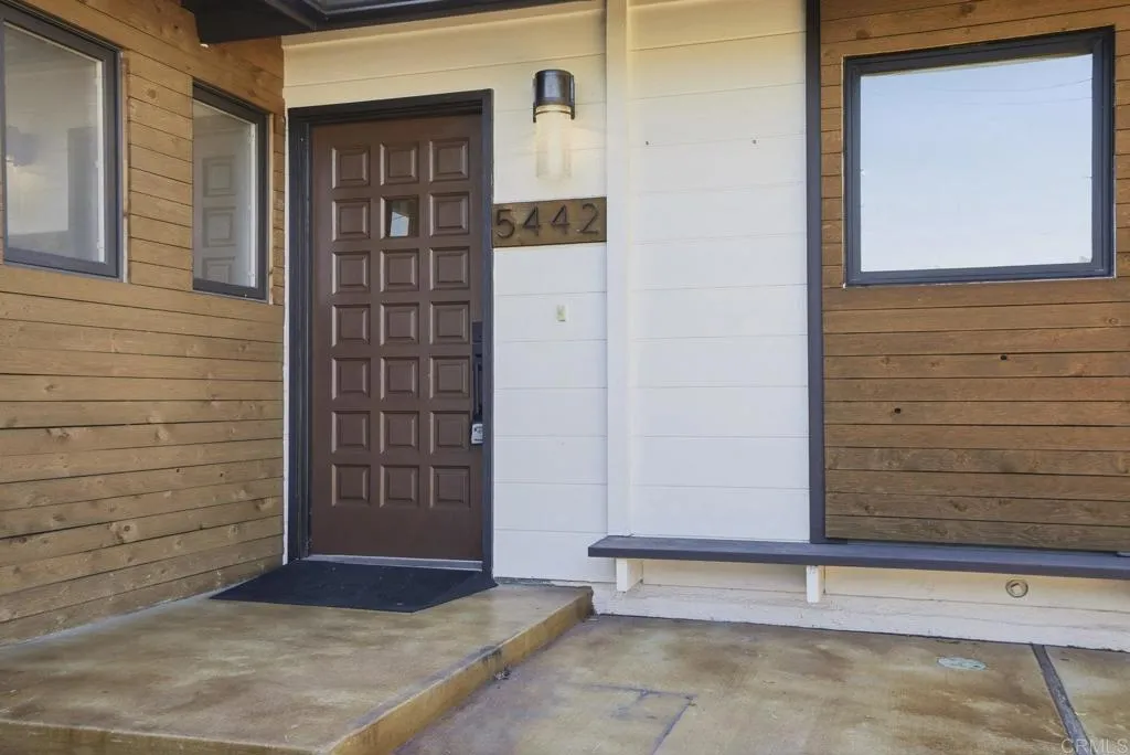 https://cdn.realtyfeed.com/cdn/127/306584188/e82238b4cce6d7afed9ac8693d59808d.webp
