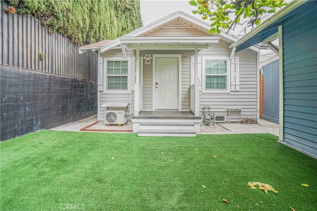 Los Angeles, CA 90038