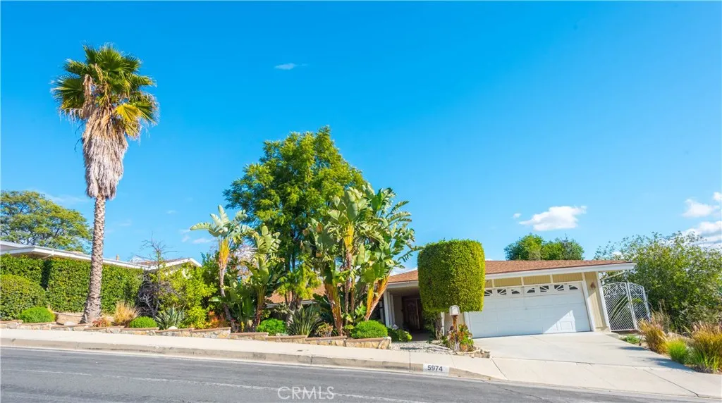 Woodland Hills, CA 91367