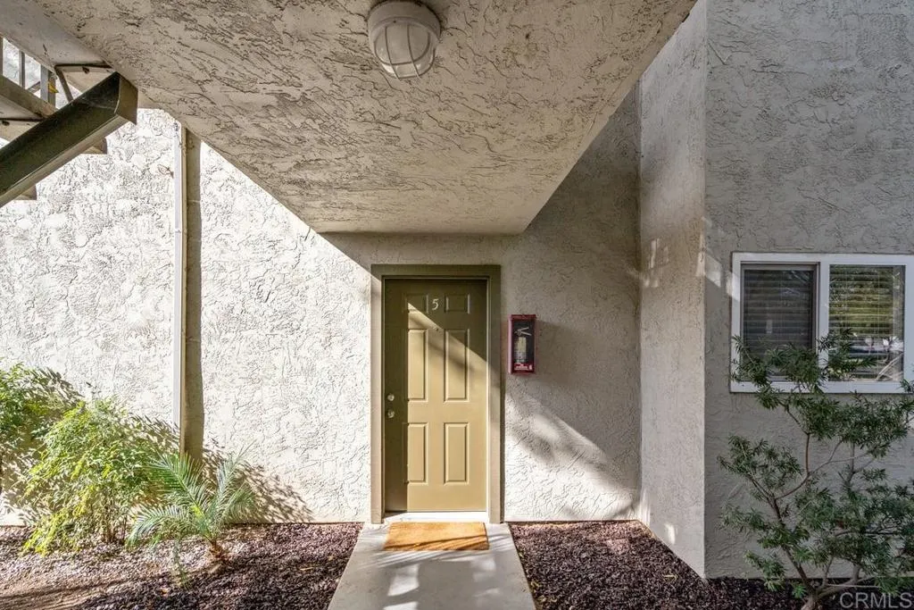 https://cdn.realtyfeed.com/cdn/127/306584379/6222ed5715fcbb93381326399ae4d811.webp