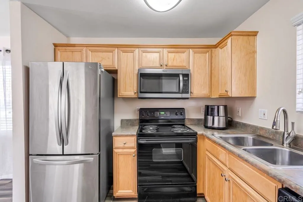 https://cdn.realtyfeed.com/cdn/127/306584379/83585727cf614ef68ab9b5d3c171ad3b.webp