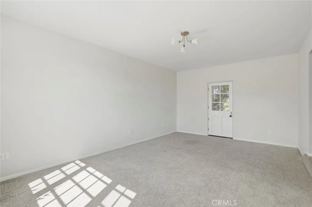 https://cdn.realtyfeed.com/cdn/127/306584384/2fffd032df90336fd83eed3b7f2faf2e.webp