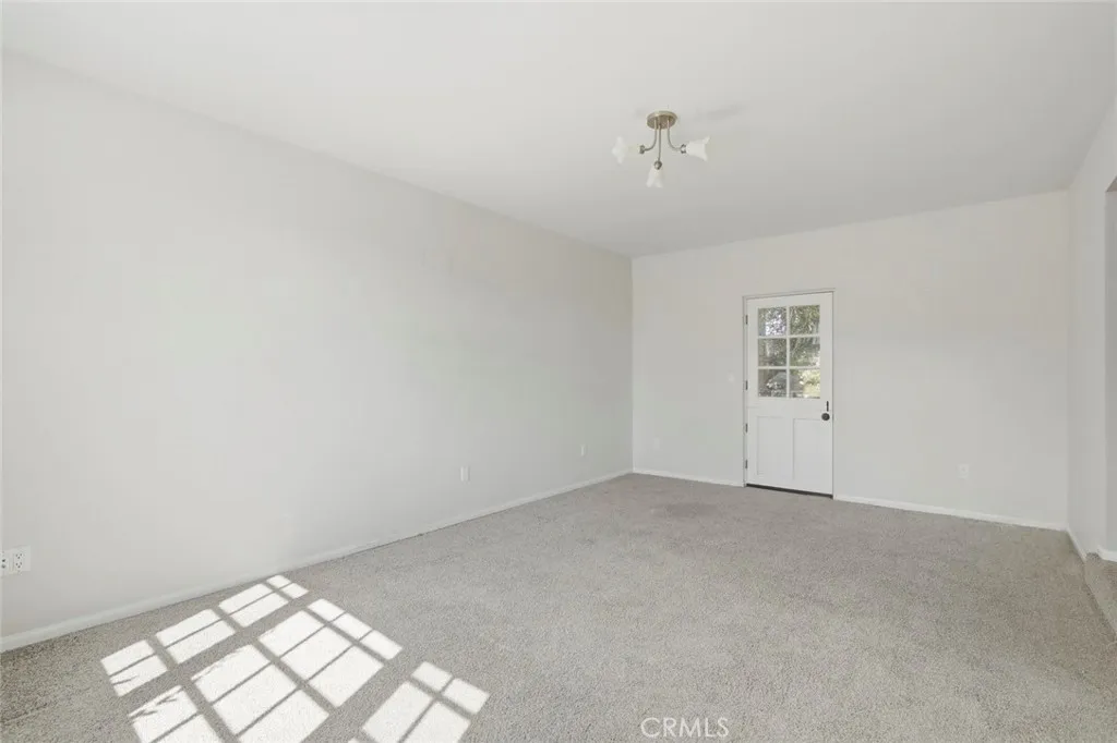 https://cdn.realtyfeed.com/cdn/127/306584384/50b74002d94233ef6a757db22ecfcd0e.webp