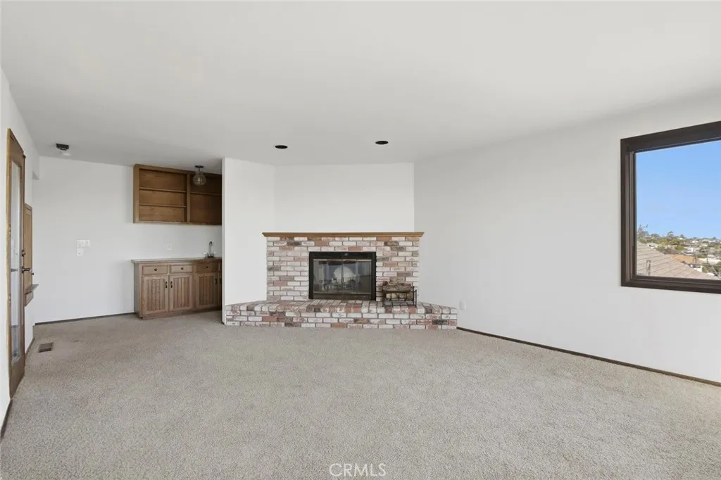 https://cdn.realtyfeed.com/cdn/127/306584384/9f6249719169cf4a8500c92cb6477ceb.webp