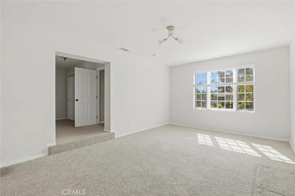 https://cdn.realtyfeed.com/cdn/127/306584384/db25b3b286f07f028f0c4061864ddfc7.webp