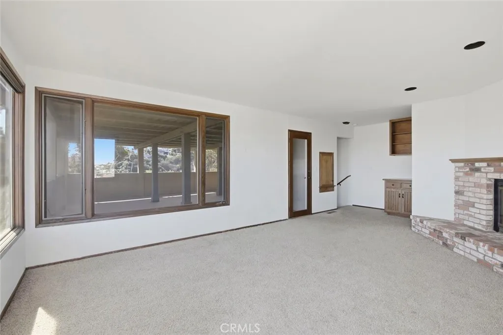 https://cdn.realtyfeed.com/cdn/127/306584384/e2d3328d3f8a835498786e25191e3bf1.webp