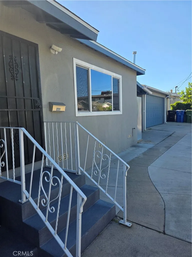 East Los Angeles, CA 90033