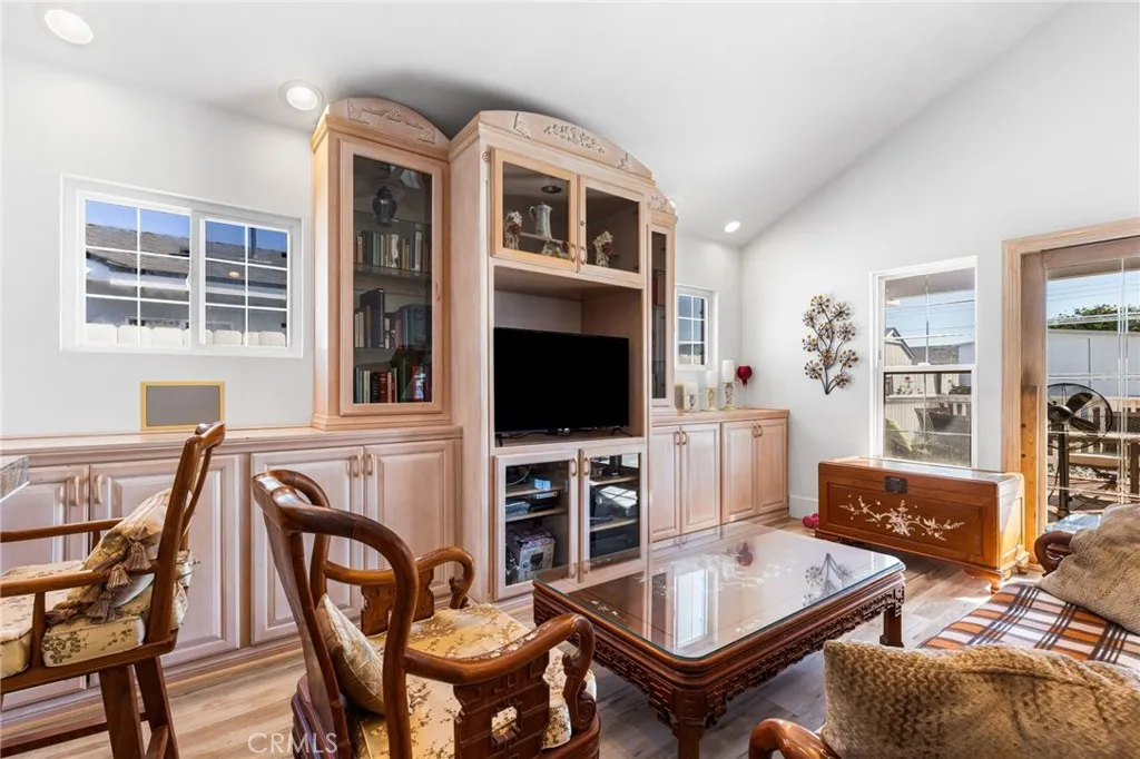 https://cdn.realtyfeed.com/cdn/127/306584650/22cb21f3c64566560e18bb4ac509109c.webp