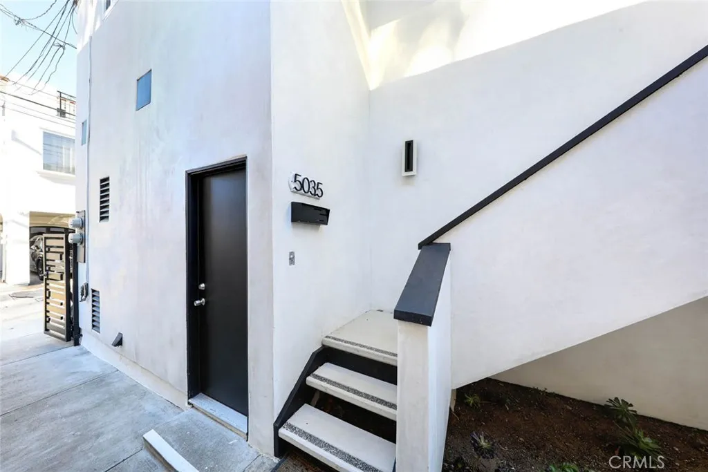 Corona Del Mar, CA 92625