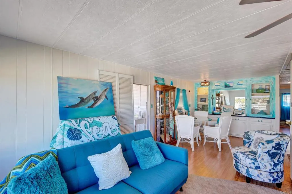 https://cdn.realtyfeed.com/cdn/127/306584679/343505625cc86a50ec38026f761bb851.webp