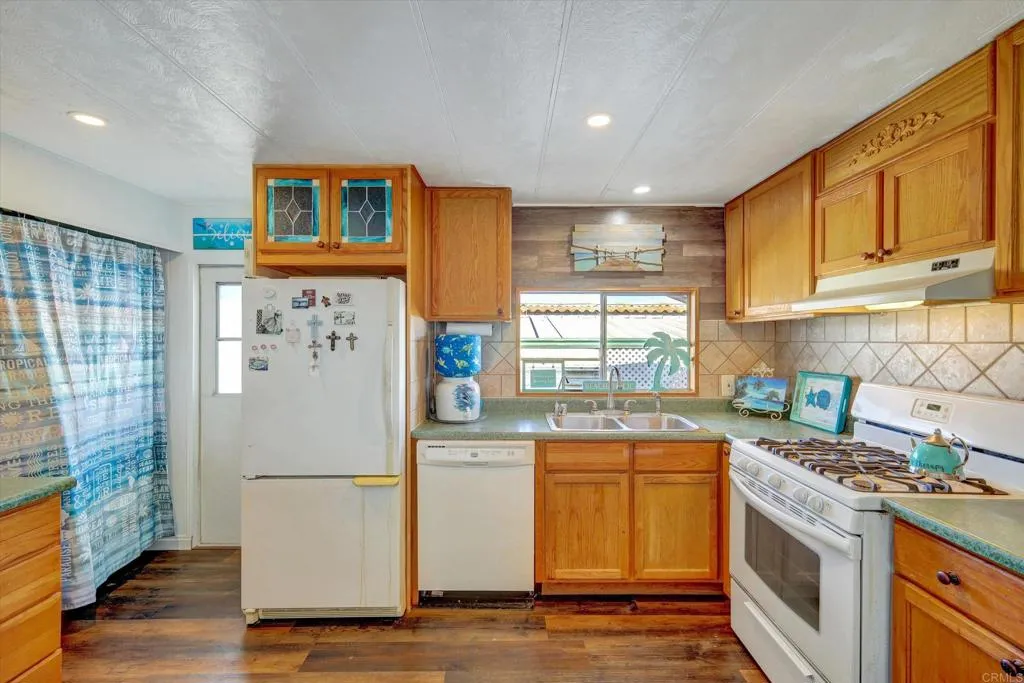 https://cdn.realtyfeed.com/cdn/127/306584679/c0979efb29555dac550939af9cdf46e4.webp