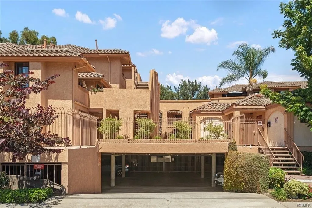 Long Beach, CA 90815